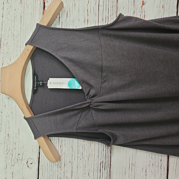 Hawthorn Twist Neck TOP - Picture 11 of 12